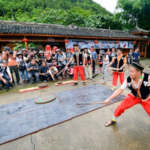 全区各地市摄影家聚焦边关九龙潭